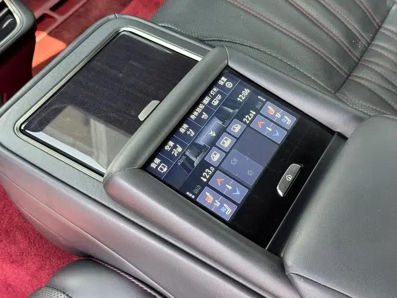 Lexus LS 2020 500h Executive Edition (China VI Emission Standard) — миниатюра 9