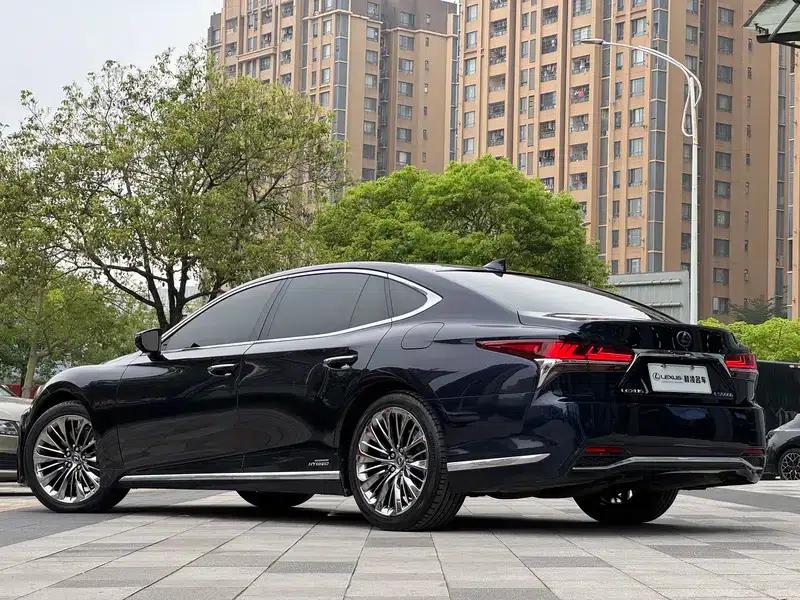 Lexus LS 2018 500h Executive Edition (China VI Emission Standard) — миниатюра 4