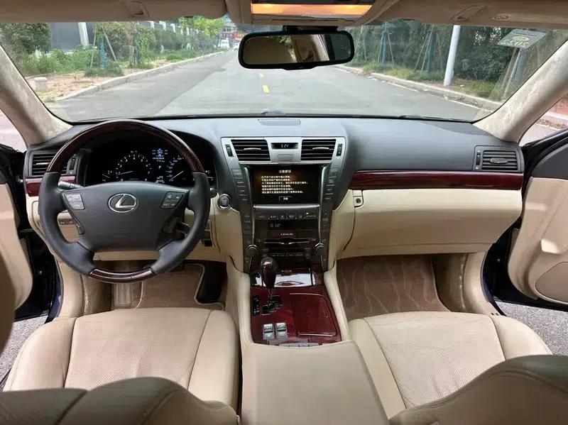 Lexus LS 2007 4.6L Automatic Luxury Extended Wheelbase — миниатюра 15