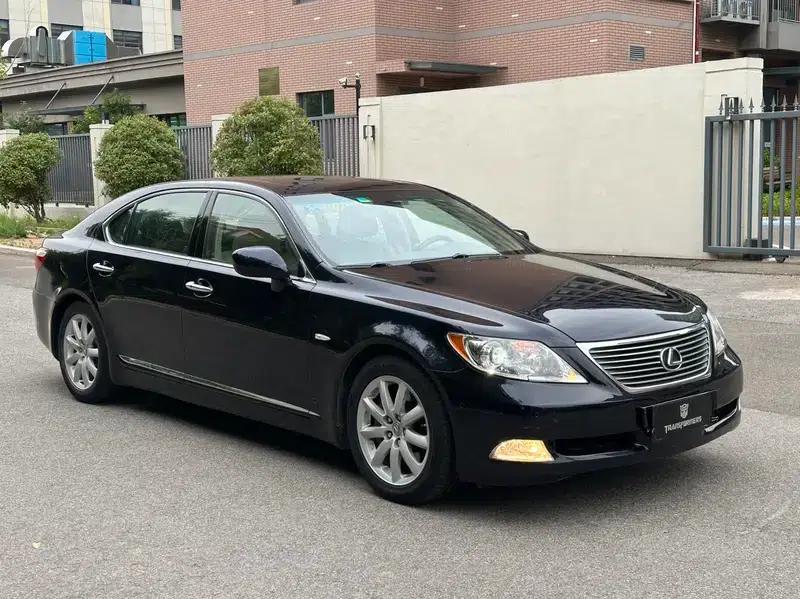 Lexus LS 2007 4.6L Automatic Luxury Extended Wheelbase — миниатюра 3