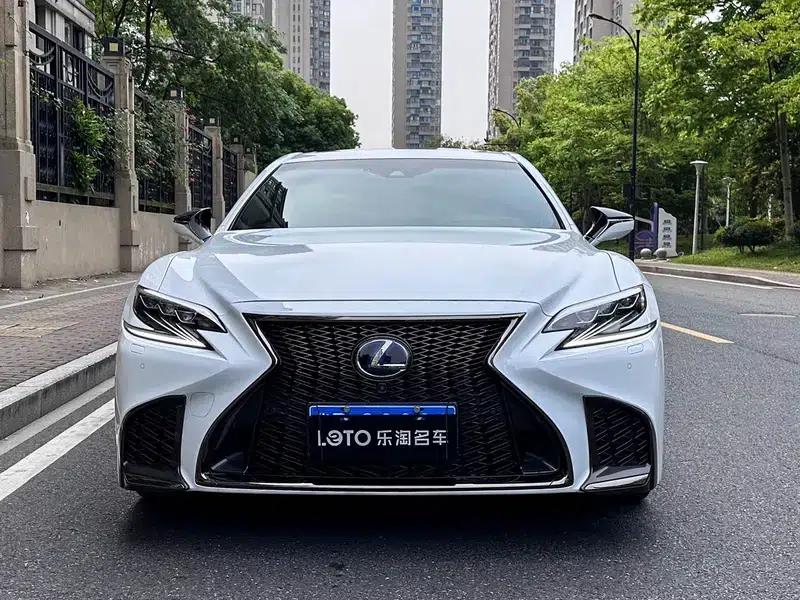 Lexus LS 2020 500h F SPORT (China VI Emission Standard) — миниатюра 2