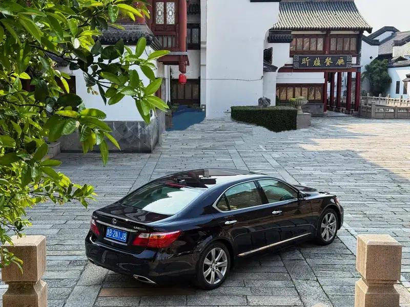 Lexus LS 2010 600hL — миниатюра 18