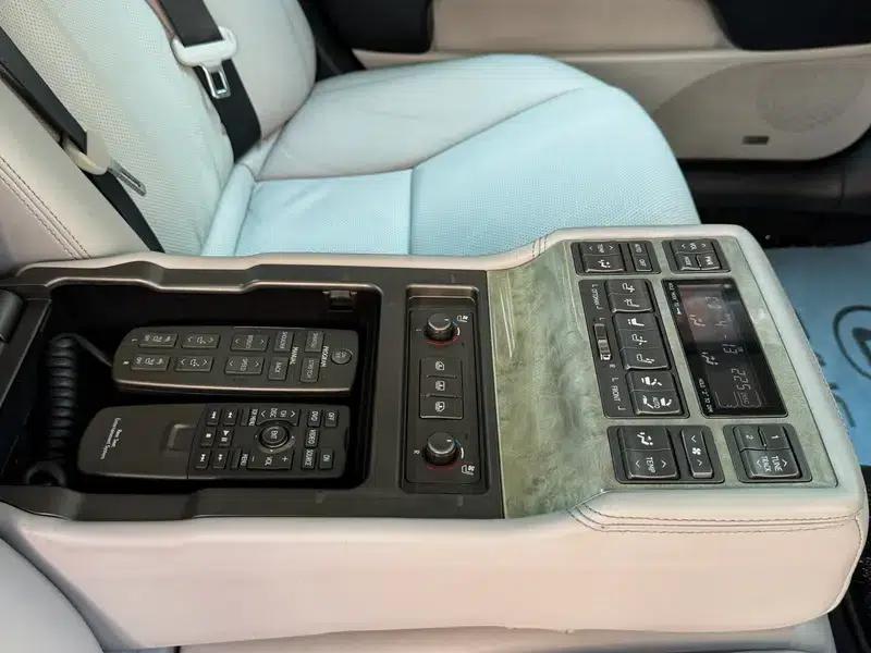 Lexus LS 2010 600hL — миниатюра 22