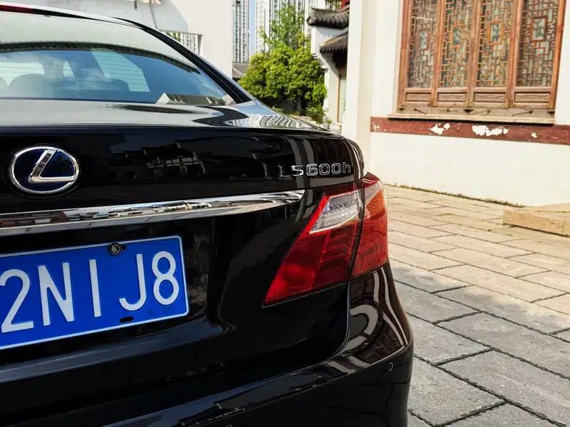 Lexus LS 2010 600hL — миниатюра 23