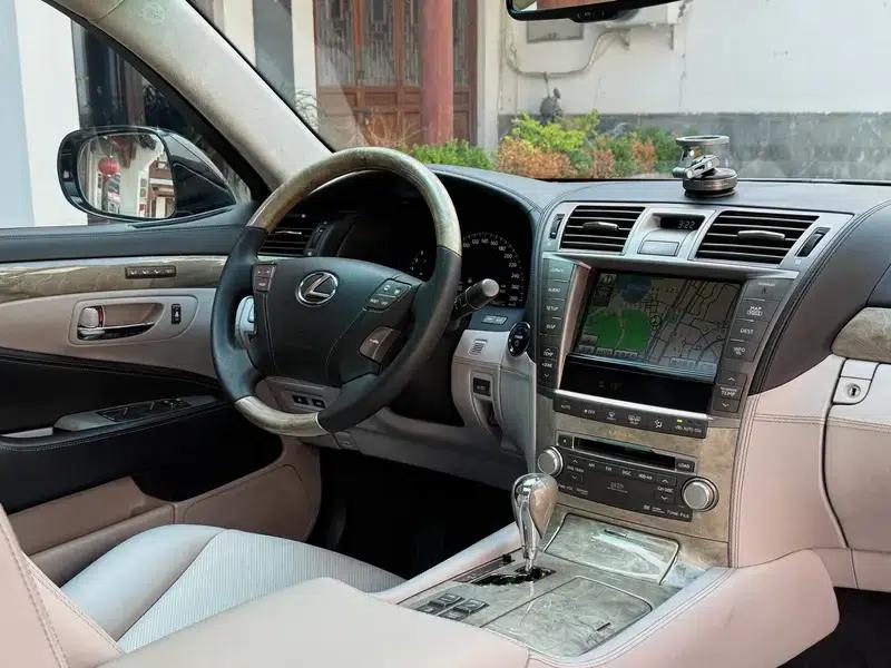 Lexus LS 2010 600hL — миниатюра 30