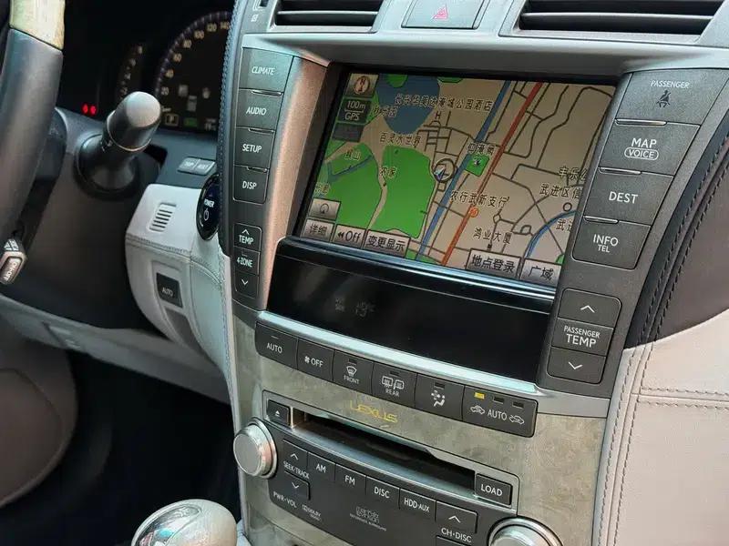 Lexus LS 2010 600hL — миниатюра 6