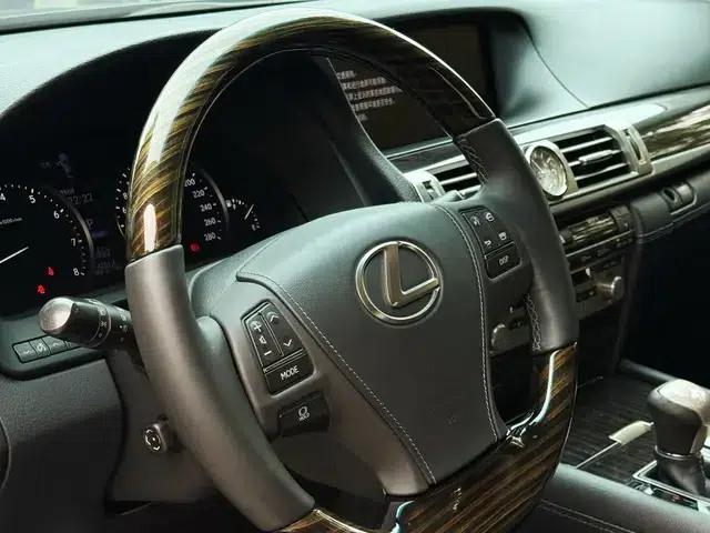 Lexus LS 2016 460L Luxury Edition — миниатюра 30