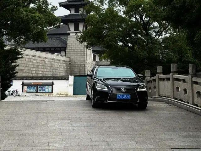 Lexus LS 2016 460L Luxury Edition — миниатюра 5