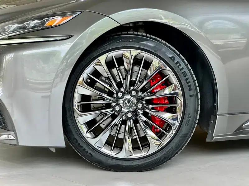 Lexus LS 2018 500h Executive Edition (China VI Emission Standard) — миниатюра 14