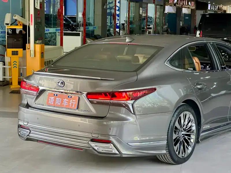 Lexus LS 2018 500h Executive Edition (China VI Emission Standard) — миниатюра 16