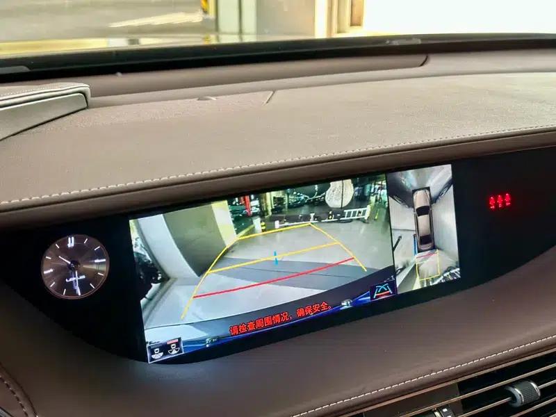 Lexus LS 2018 500h Executive Edition (China VI Emission Standard) — миниатюра 28