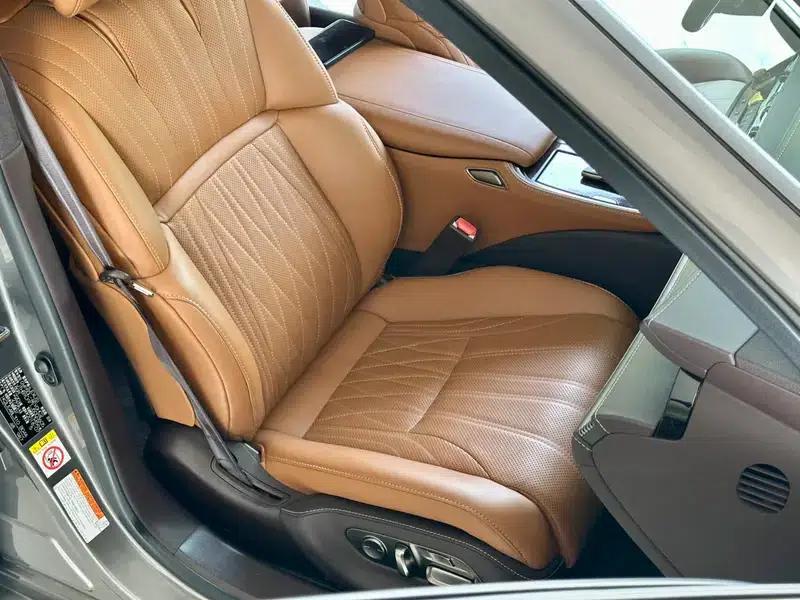 Lexus LS 2018 500h Executive Edition (China VI Emission Standard) — миниатюра 30