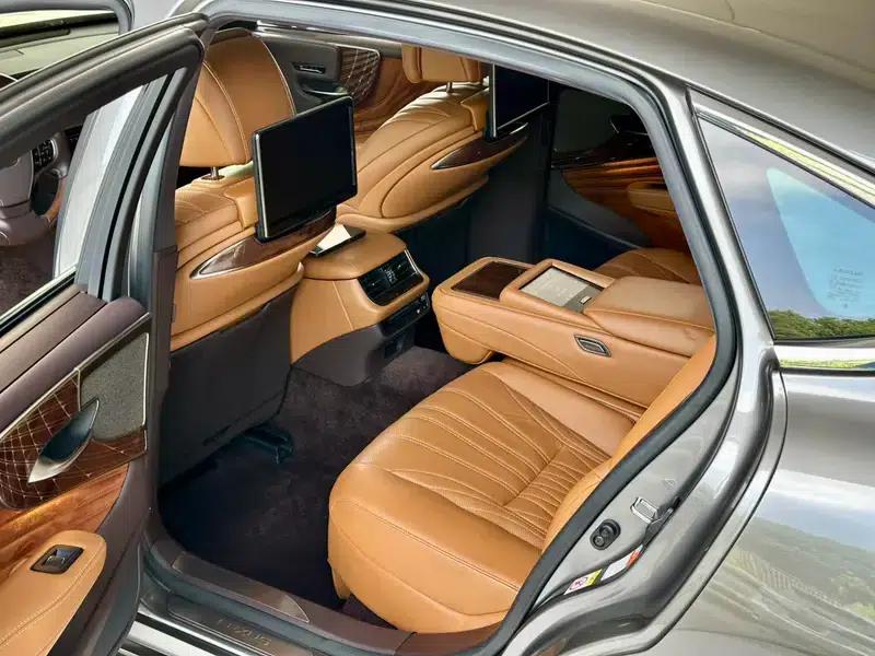 Lexus LS 2018 500h Executive Edition (China VI Emission Standard) — миниатюра 31