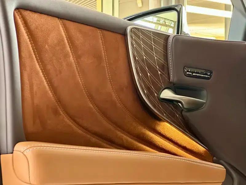 Lexus LS 2018 500h Executive Edition (China VI Emission Standard) — миниатюра 35