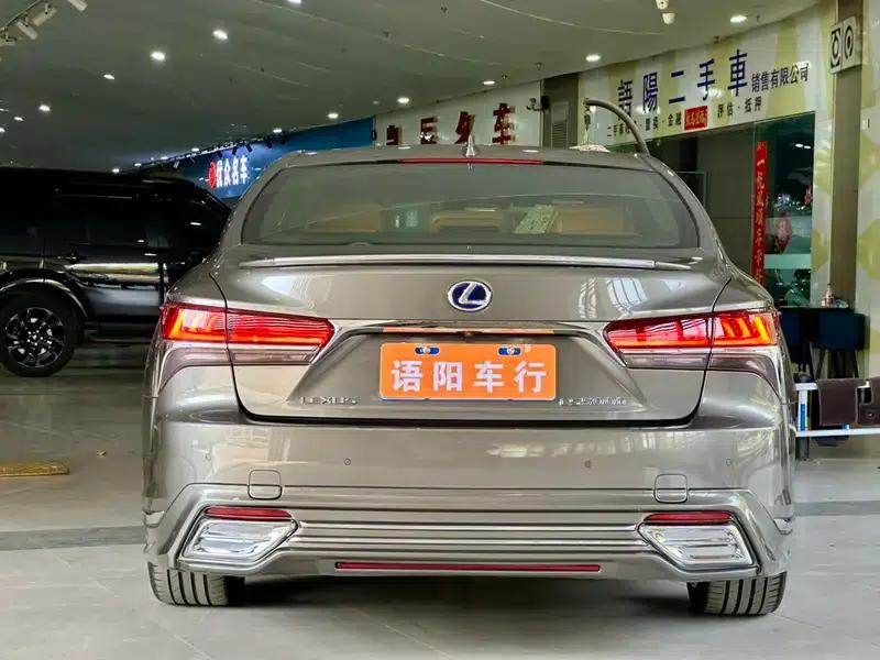Lexus LS 2018 500h Executive Edition (China VI Emission Standard) — миниатюра 5