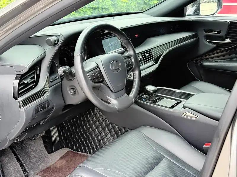 Lexus LS 2018 500h Premium Edition (China V Emission Standard) — миниатюра 15