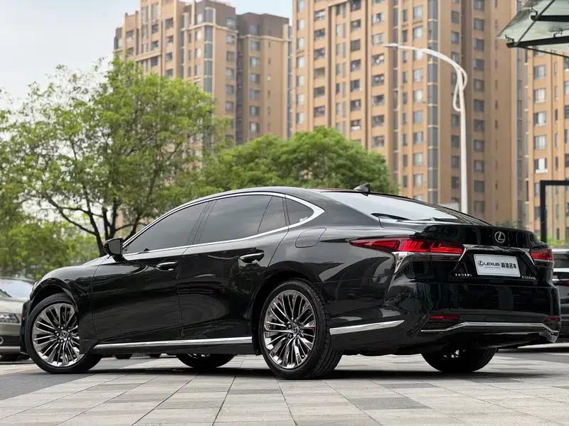 Lexus LS 2020 500h Executive Edition (China VI Emission Standard) — миниатюра 4