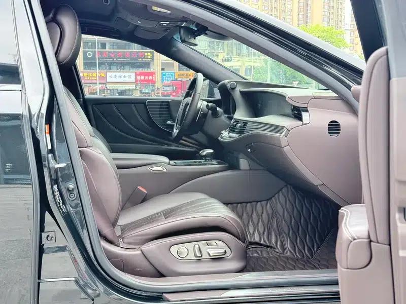 Lexus LS 2020 500h Luxury Edition (China VI Emission Standard) — миниатюра 20