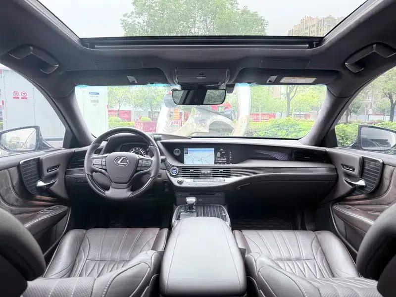 Lexus LS 2020 500h Luxury Edition (China VI Emission Standard) — миниатюра 10