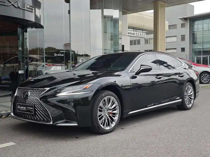 Lexus LS 2018 500h Executive Edition (China V emission standard) — миниатюра 1