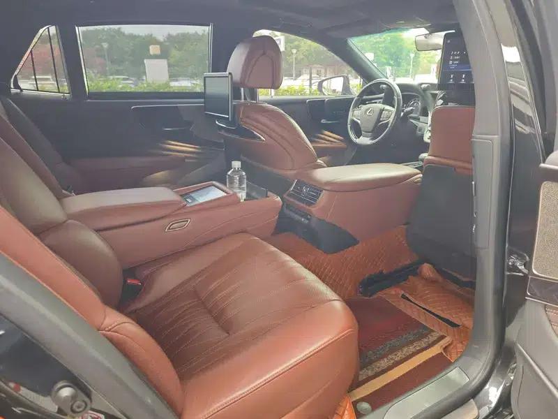 Lexus LS 2018 500h Executive Edition (China V emission standard) — миниатюра 16