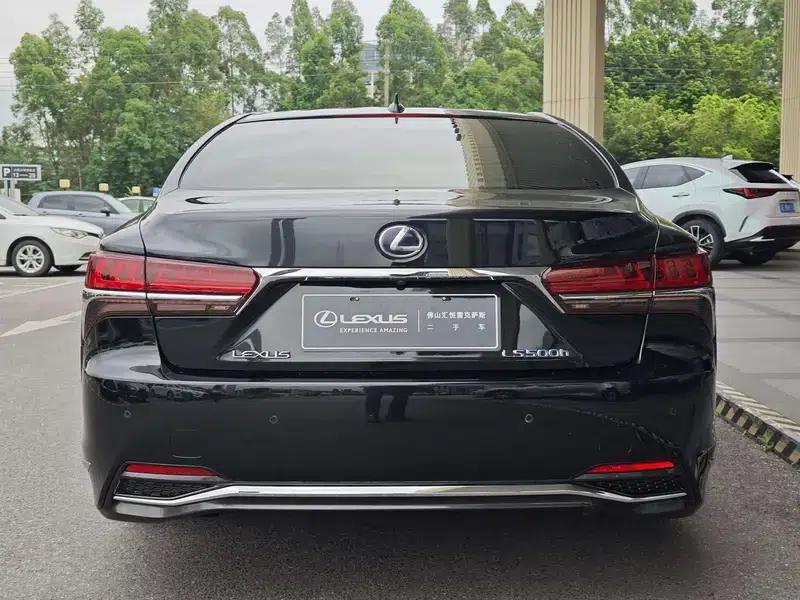 Lexus LS 2018 500h Executive Edition (China V emission standard) — миниатюра 5