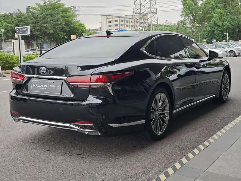 Lexus LS 2018 500h Executive Edition (China V emission standard) — миниатюра 6
