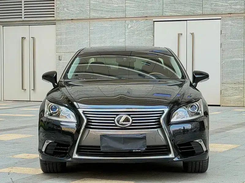 Lexus LS 2013 460L — миниатюра 2