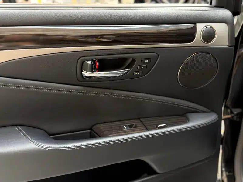 Lexus LS 2013 460L — миниатюра 7