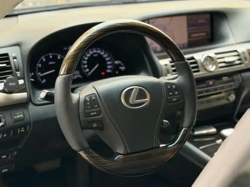 Lexus LS 2013 460L — миниатюра 10