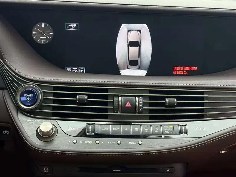 Lexus LS 2018 500h Luxury Edition (China V emission standard) — миниатюра 7