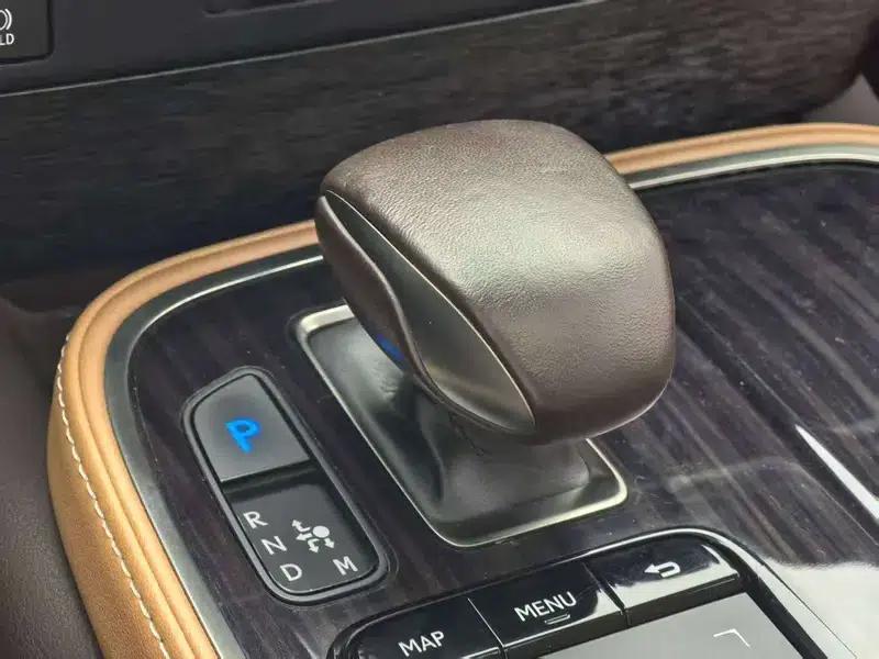 Lexus LS 2020 500h Premium Edition (China VI Emission Standard) — миниатюра 16