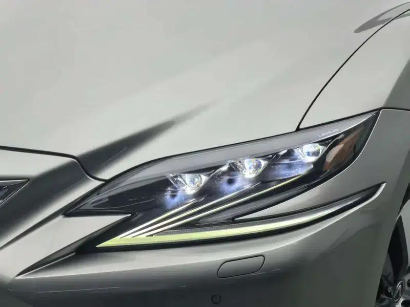 Lexus LS 2020 500h Premium Edition (China VI Emission Standard) — миниатюра 5