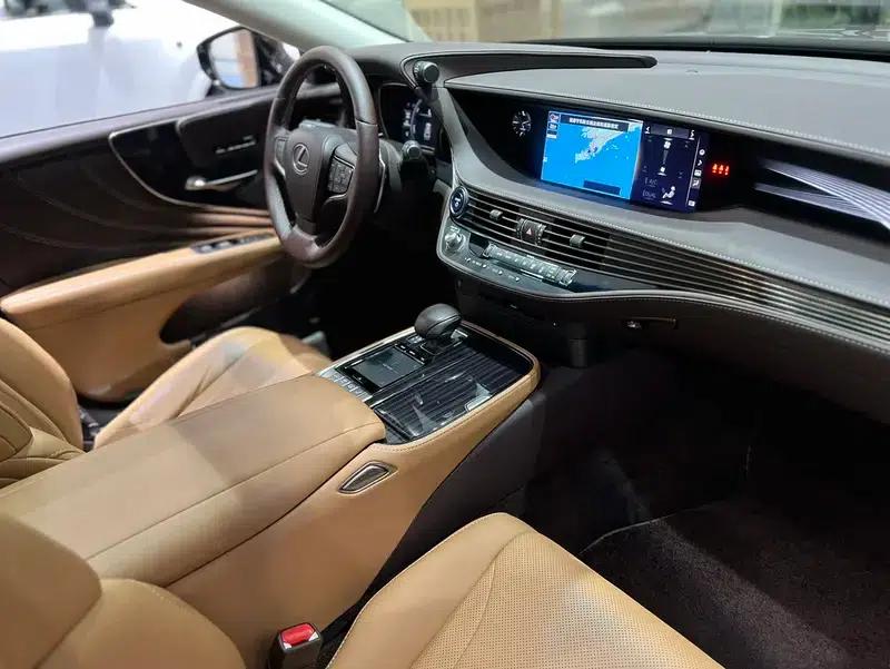 Lexus LS 2018 500h Premium Edition (China V Emission Standard) — миниатюра 12