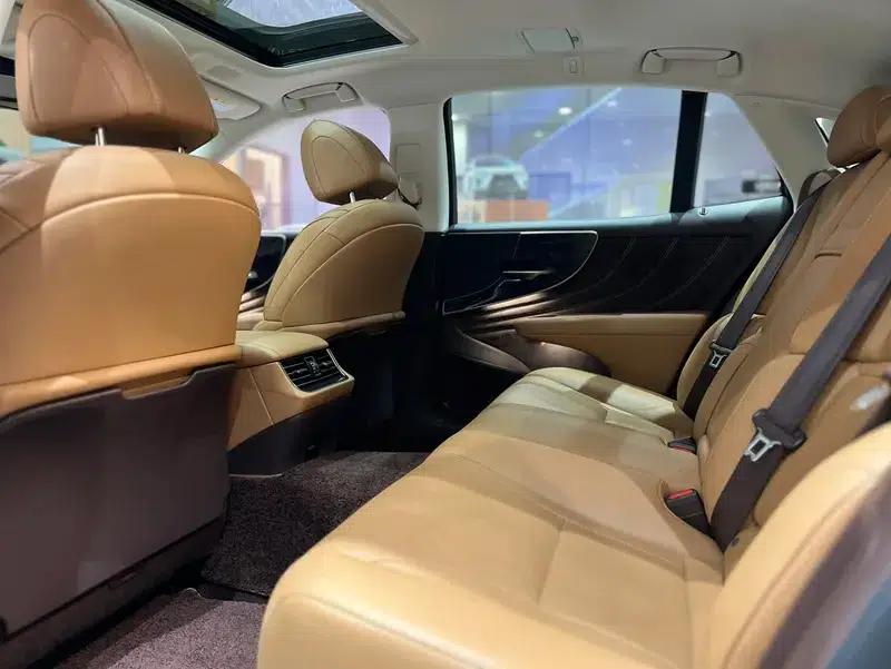 Lexus LS 2018 500h Premium Edition (China V Emission Standard) — миниатюра 18