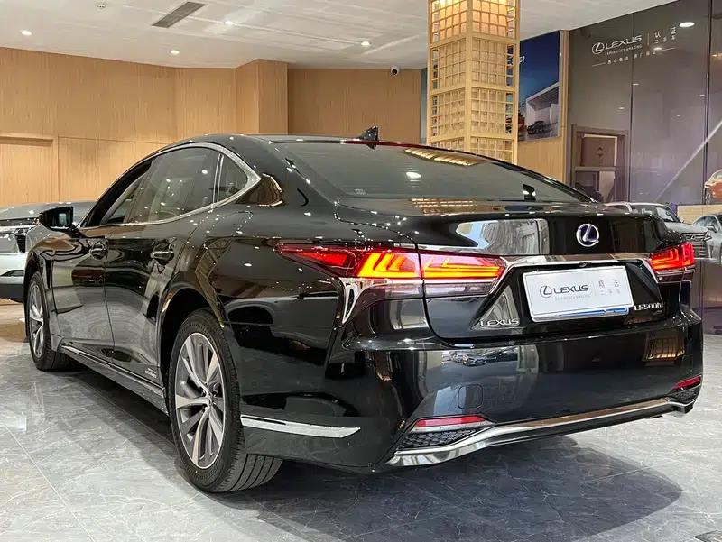 Lexus LS 2018 500h Premium Edition (China V Emission Standard) — миниатюра 4