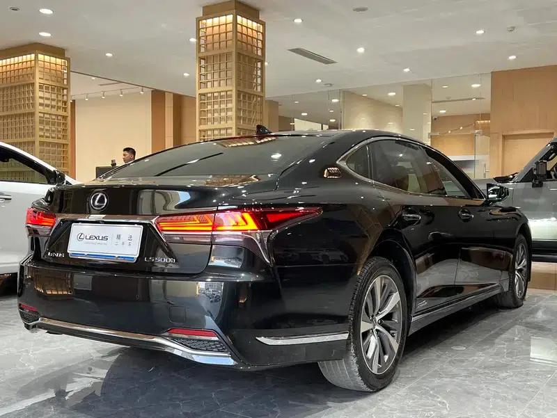 Lexus LS 2018 500h Premium Edition (China V Emission Standard) — миниатюра 6