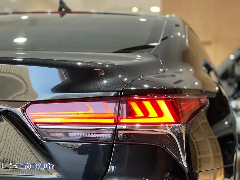 Lexus LS 2018 500h Premium Edition (China V Emission Standard) — миниатюра 7