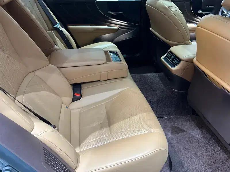 Lexus LS 2018 500h Premium Edition (China V Emission Standard) — миниатюра 10