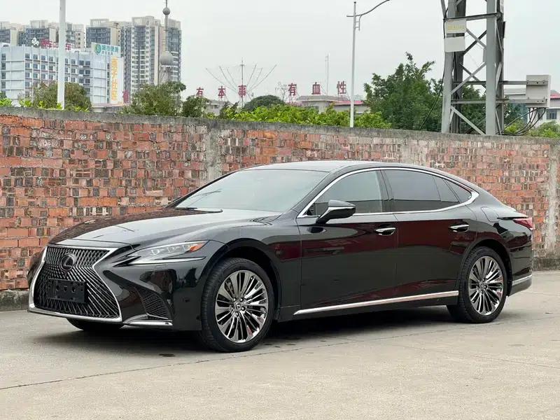 Lexus LS 2018 500h Executive Edition (China VI Emission Standard) — миниатюра 1