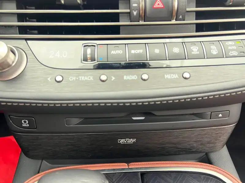 Lexus LS 2018 500h Executive Edition (China VI Emission Standard) — миниатюра 13