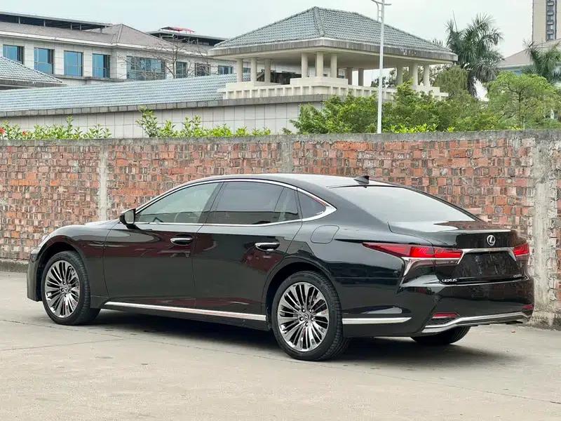 Lexus LS 2018 500h Executive Edition (China VI Emission Standard) — миниатюра 4