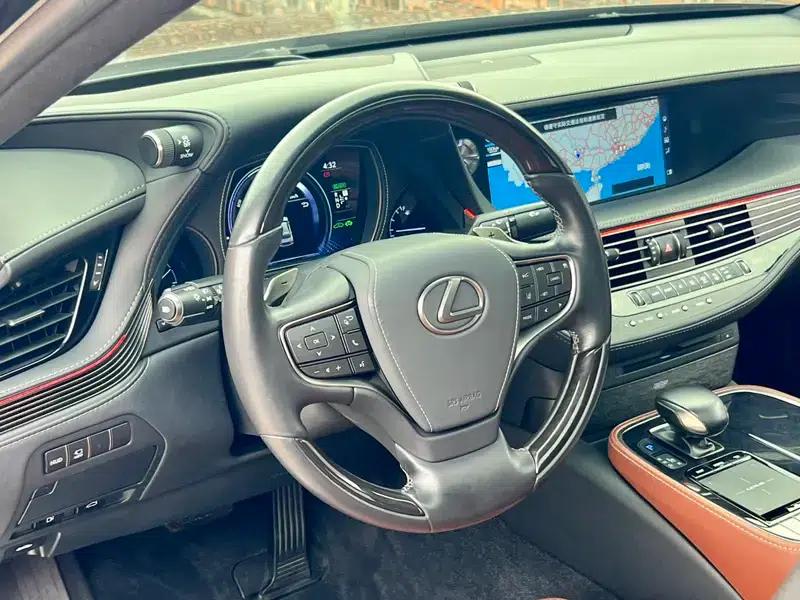 Lexus LS 2018 500h Executive Edition (China VI Emission Standard) — миниатюра 34