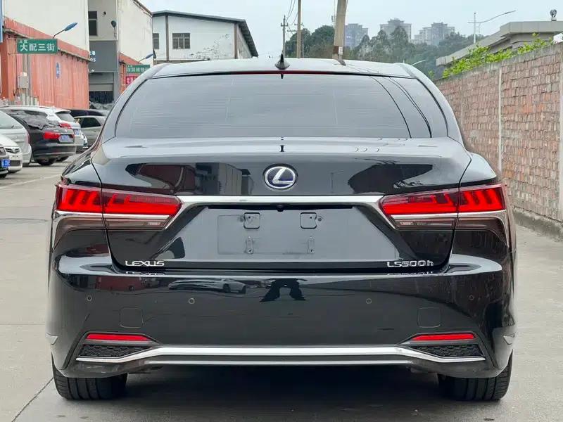 Lexus LS 2018 500h Executive Edition (China VI Emission Standard) — миниатюра 5