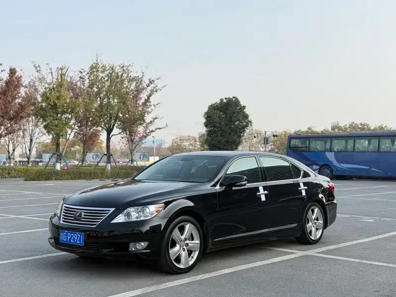 Lexus LS 2010 460L Premium Edition — миниатюра 1