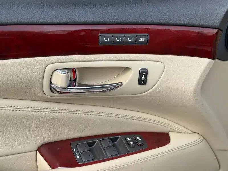 Lexus LS 2010 460L Premium Edition — миниатюра 17
