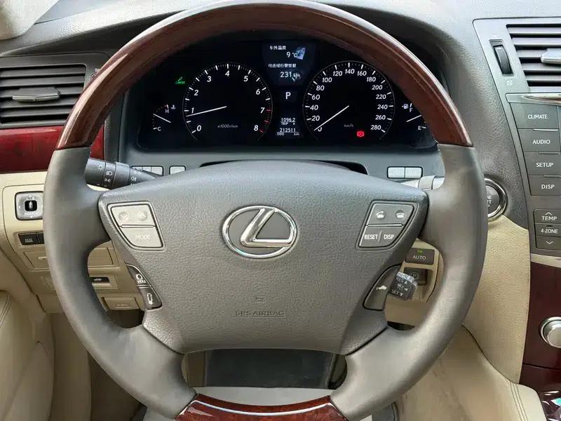 Lexus LS 2010 460L Premium Edition — миниатюра 21