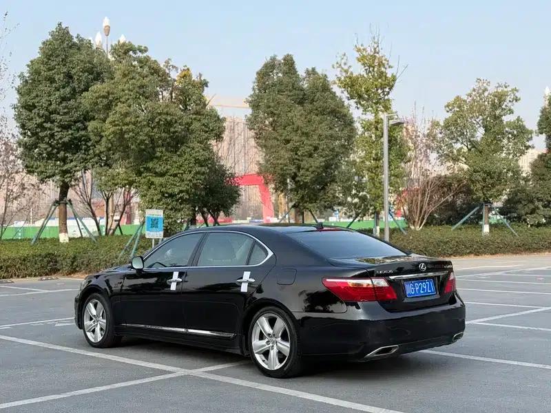 Lexus LS 2010 460L Premium Edition — миниатюра 4