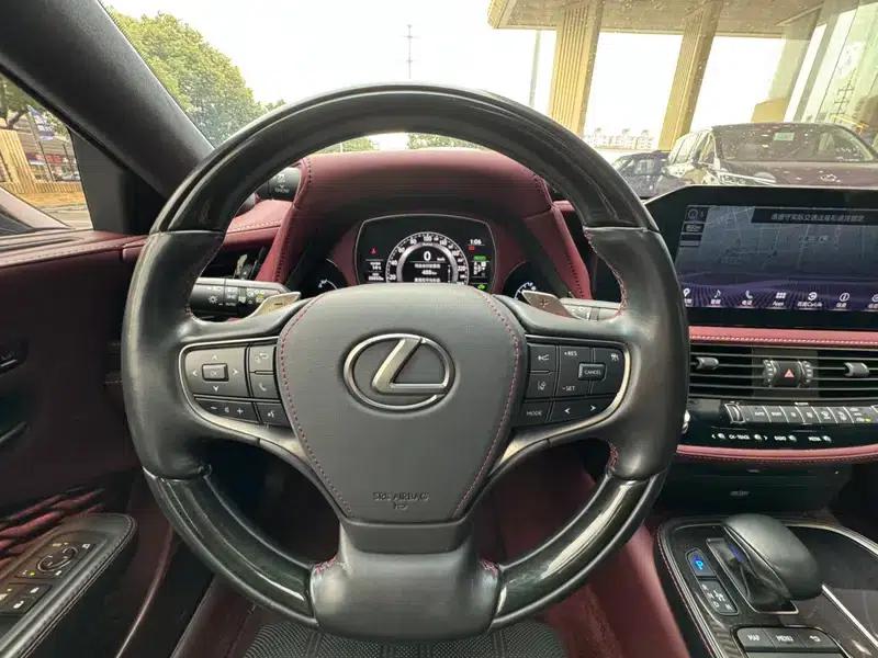 Lexus LS 500h Executive Edition 2021 — миниатюра 15