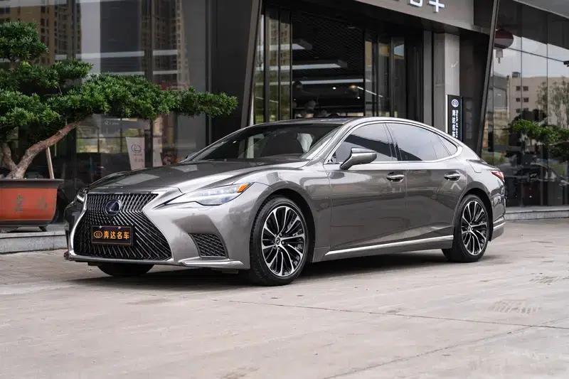 Lexus LS 500h Executive Edition 2021 — миниатюра 1